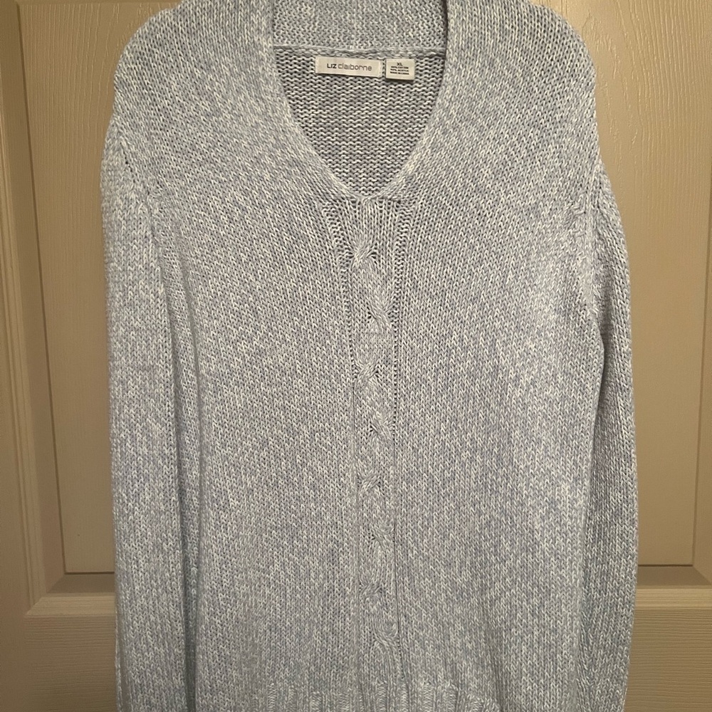 Liz Claiborne White and Light Blue Sweater